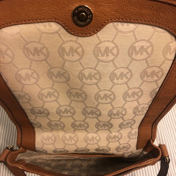 Tan Michael Kors cross-body bag - Picture 3 of 3